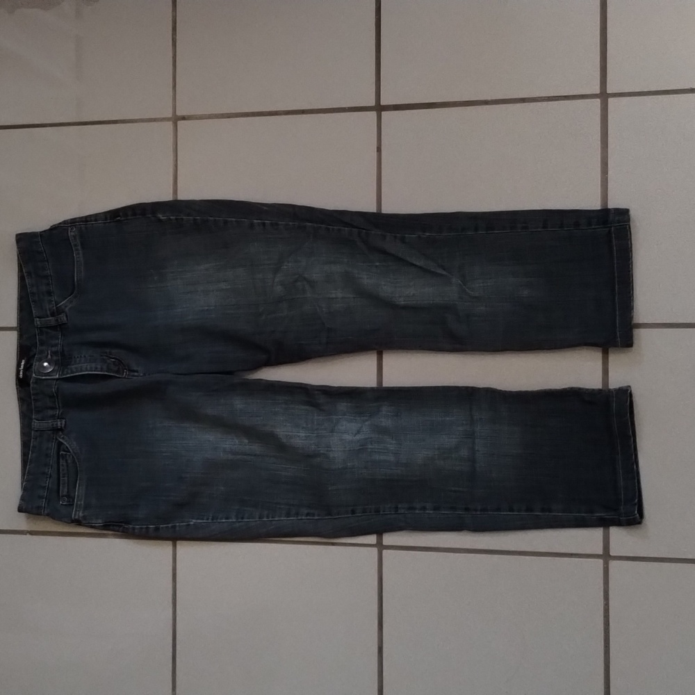 Daisy Fuentes Ankle Cropped Jeans